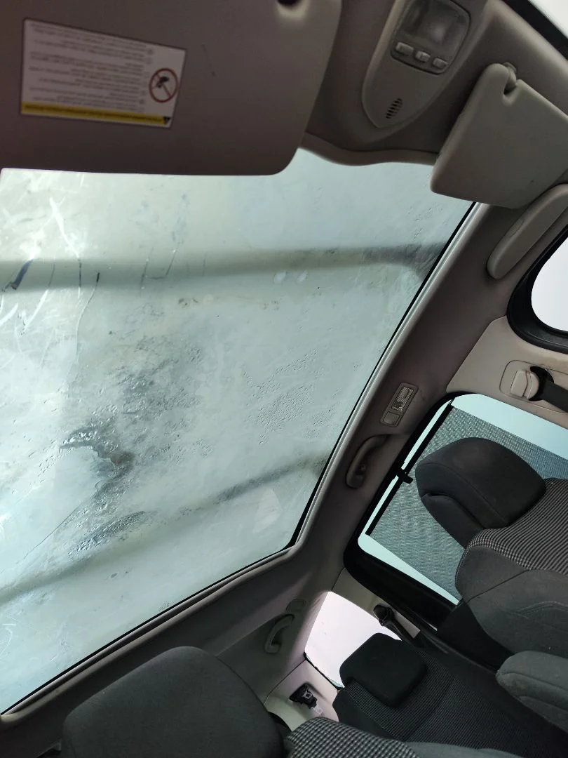 Foto de TECHO ELECTRICO PEUGEOT 5008 1.6 HDi FAP CAT (9HZ / DV6TED4) (109 CV / 80 KW)