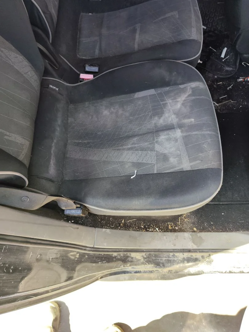 Foto de ASIENTOS TRASERO DERECHO RENAULT SCENIC II (JM) 1.9 dCi Diesel (120 CV / 88 KW) referencia 7701055929