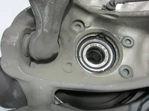 Foto de MANGUETA DELANTERA IZQUIERDA PORSCHE CAYENNE (TIPO 92A) referencia 7P0407245A foto 3