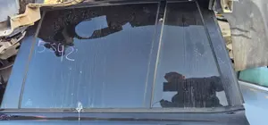 Foto de LUNA TRASERA IZQUIERDA BMW SERIE X3 (E83) 2.0 Turbodiesel CAT (177 CV / 130 KW)