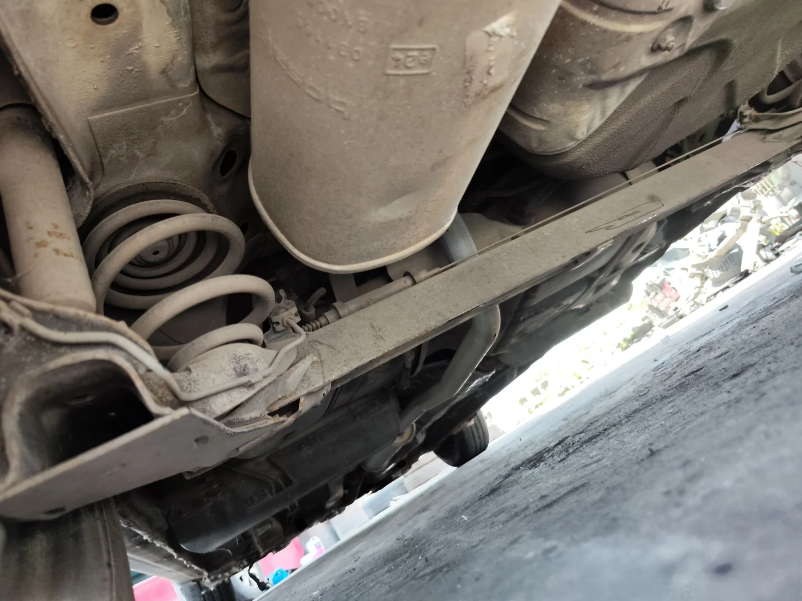 Foto de EJE TRASERO OPEL CORSA C 1.2 16V CAT (Z 12 XE / LW4) (75 CV / 55 KW) referencia 94703118