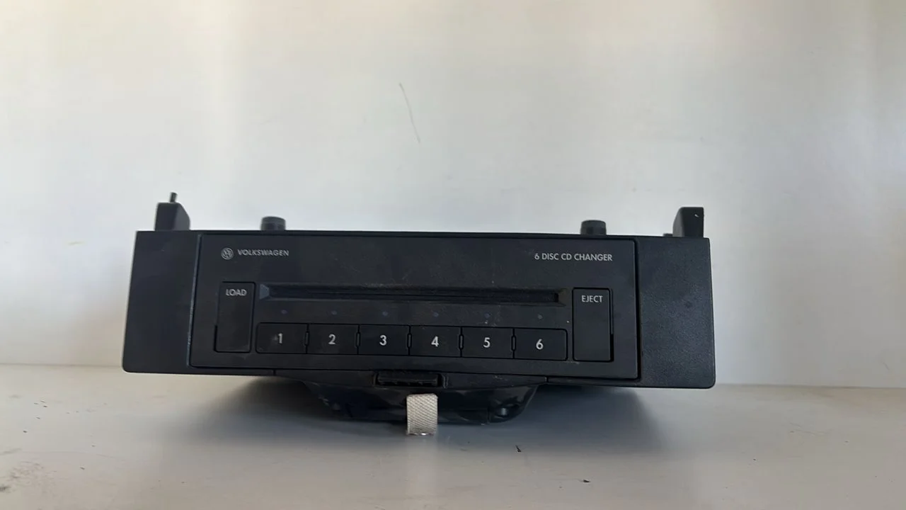 Foto de SISTEMA AUDIO / RADIO CD VOLKSWAGEN TOURAN (1T1) referencia 4405J06A29SR9