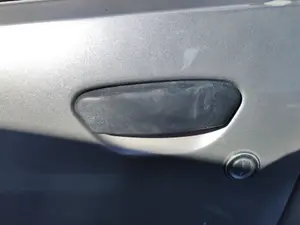 Foto de MANETA EXTERIOR DELANTERA IZQUIERDA FIAT II PUNTO (188) BERLINA 1.3 JTD CAT (69 CV / 51 KW)