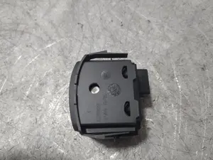 Foto de MANDO REGULACION FAROS RENAULT CLIO IV GRANDTOUR 0.9 Energy (90 CV / 66 KW) referencia 251900567R foto 2