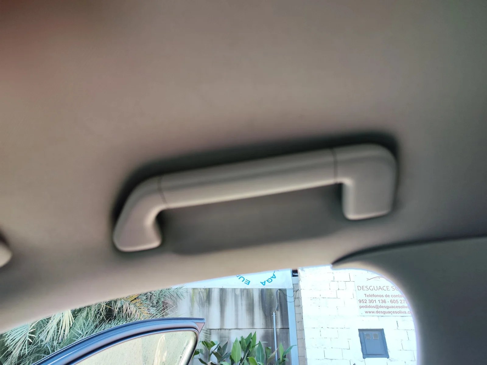 Foto de ASIDERO TECHO DELANTERO DERECHO VOLKSWAGEN TOUAREG (7LA) 2.5 TDI (174 CV / 128 KW) referencia 7L0857608A FKZ