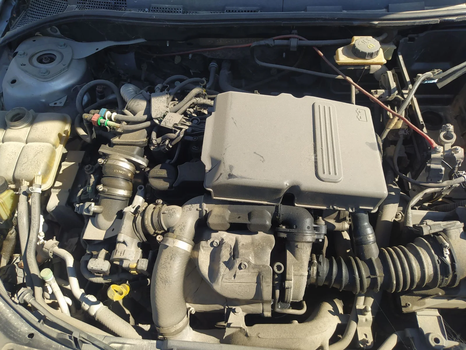 Foto de MOTOR COMPLETO MAZDA 3 BERLINA (BK) 1.6 CD Diesel CAT (109 CV / 80 KW)