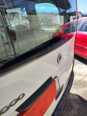 Foto de MOTOR LIMPIA TRASERO RENAULT KANGOO II (F/KW0) 1.5 dCi Diesel CAT (86 CV / 63 KW)