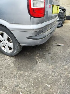 Foto de PARAGOLPES TRASERO OPEL ZAFIRA A 2.0 DTI (101 CV / 74 KW) foto 3