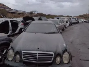 Foto de CAPO MERCEDES-BENZ CLK (BM 208) COUPE 3.2 V6 18V CAT (218 CV / 160 KW) referencia A208880025728