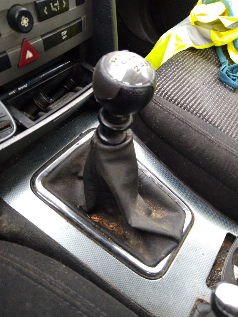 Foto de PALANCA CAMBIO PEUGEOT 407 2.0 16V HDi FAP CAT (RHR / DW10BTED4) (136 CV / 100 KW)