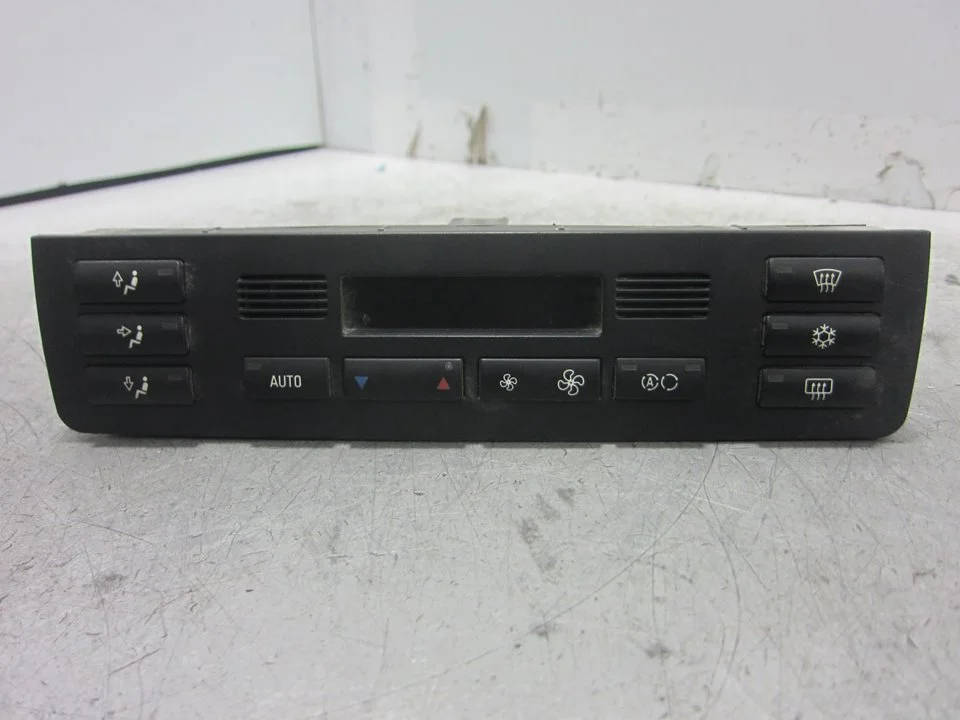 Foto de MANDO CALEFACCION / AIRE ACONDICIONADO BMW SERIE 3 BERLINA (E46) 2.0 16V Diesel CAT (136 CV / 100 KW) referencia 64116902440