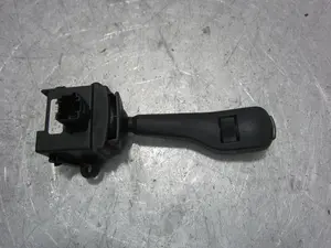 Foto de MANDO LIMPIA BMW SERIE 5 BERLINA (E39) referencia 8375407M foto 3