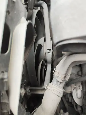 Foto de ELECTROVENTILADOR VOLKSWAGEN POLO IV (9N1) 1.4 16V (75 CV / 55 KW) referencia 6R0959455E