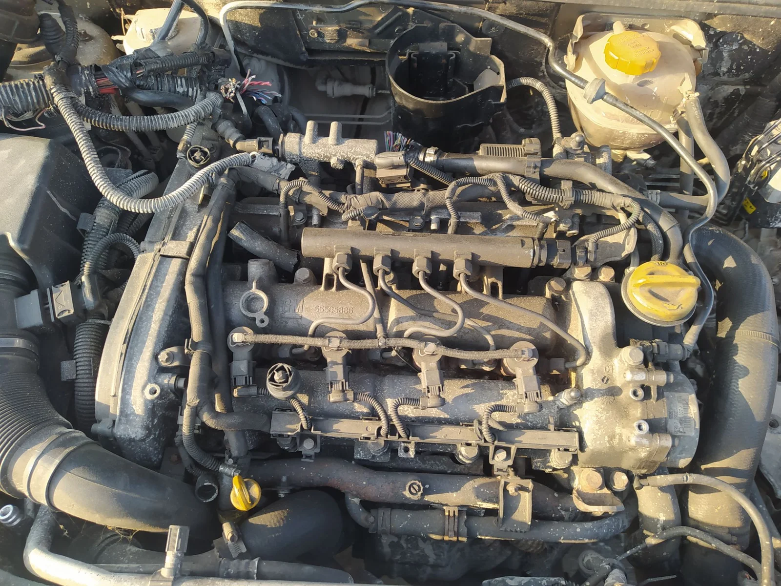 Foto de BOMBA DIRECCION OPEL VECTRA C CARAVAN 2.2 16V CAT (Z 22 YH / LCH) (155 CV / 114 KW) referencia 93183550