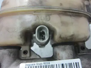 Foto de BOMBA FRENO CHRYSLER VOYAGER GS 3.3 CAT (158 CV / 116 KW) foto 4