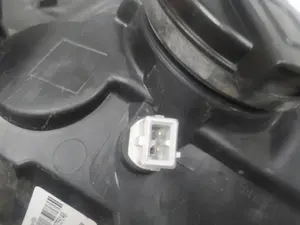 Foto de FARO DERECHO RENAULT KANGOO I (F/KC0) 1.2 (75 CV / 55 KW) referencia 8200183921 foto 4