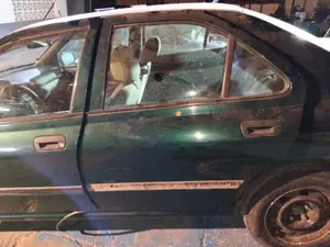 Foto de PUERTA TRASERA IZQUIERDA PEUGEOT 406 BERLINA (S1/S2) 2.0 HDi CAT (90 CV / 66 KW) referencia 9006A9