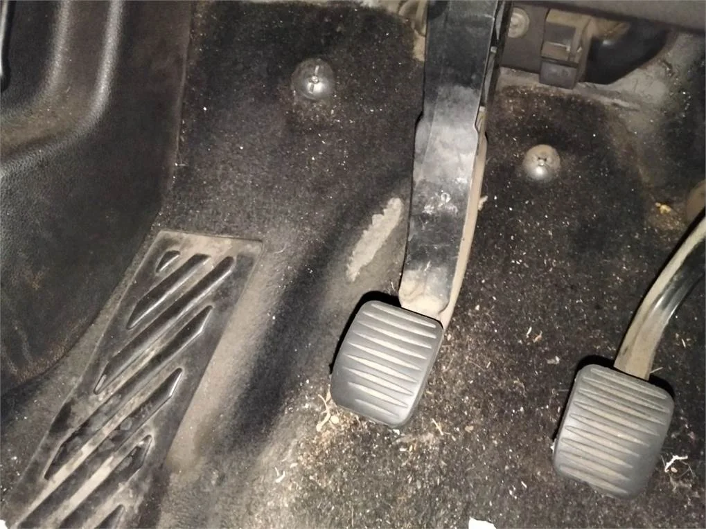 Foto de PEDAL EMBRAGUE OPEL MERIVA B