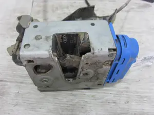 Foto de CERRADURA PUERTA TRASERA DERECHA AUDI A3 (8L) 1.9 TDI (110 CV / 81 KW) referencia 400185 foto 3