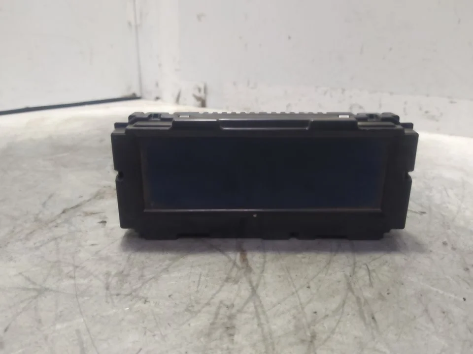 Foto de PANTALLA MULTIFUNCION OPEL ASTRA J BERLINA 5P 1.7 16V CDTI (110 CV / 81 KW) referencia 13267984