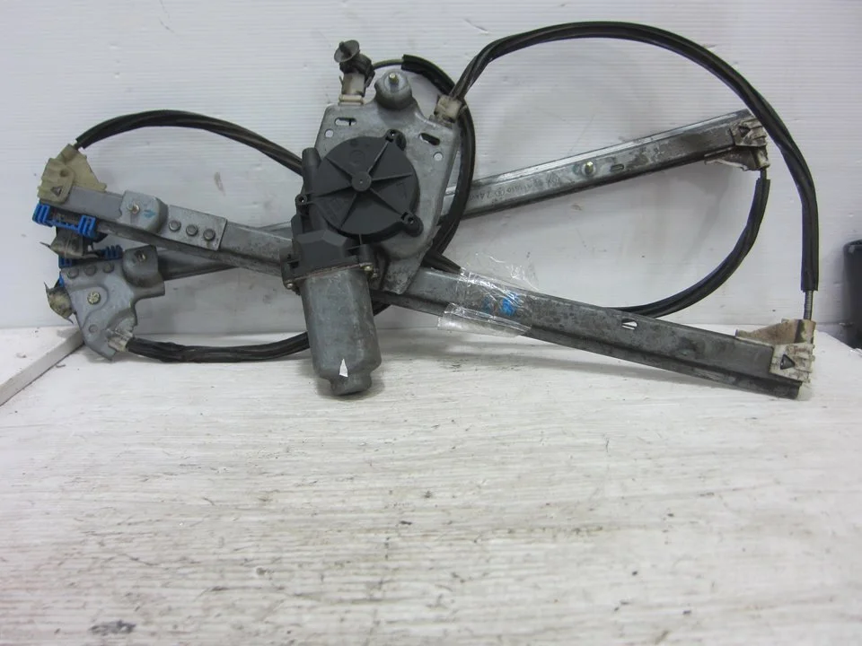 Foto de ELEVALUNAS DELANTERO DERECHO RENAULT LAGUNA II (BG0) referencia 400569T7