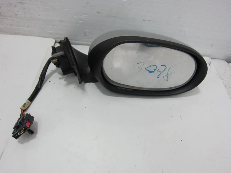Foto de RETROVISOR DERECHO JAGUAR X-TYPE 3.0 V6 24V CAT (230 CV / 169 KW) referencia 015712
