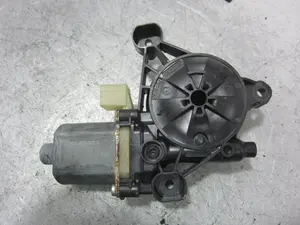 Foto de MOTOR ELEVALUNAS TRASERO DERECHO VOLKSWAGEN TIGUAN (AD1) 2.0 TDI DPF (239 CV / 176 KW) referencia 5Q0959802A