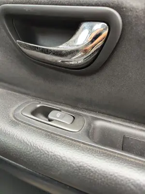 Foto de MANETA INTERIOR TRASERA DERECHA VOLVO S80 BERLINA 2.4 CAT (140 CV / 103 KW)
