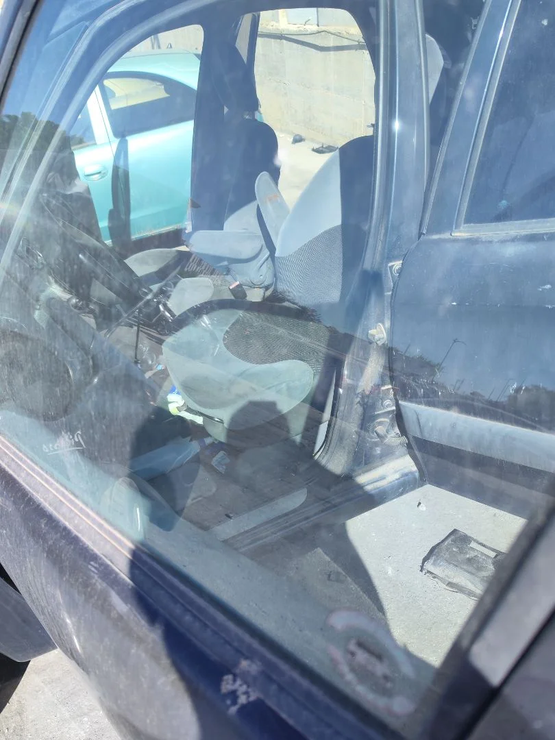 Foto de LUNA DELANTERA IZQUIERDA CITROEN XSARA PICASSO 1.6 HDi CAT (9HY / DV6TED4) (109 CV / 80 KW)