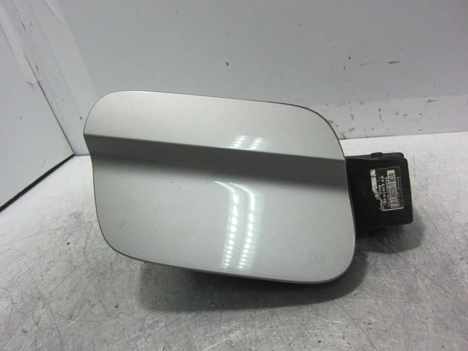 Foto de TAPA EXTERIOR COMBUSTIBLE VOLKSWAGEN TIGUAN (AD1) 2.0 TDI DPF (239 CV / 176 KW) referencia 5NA809857A