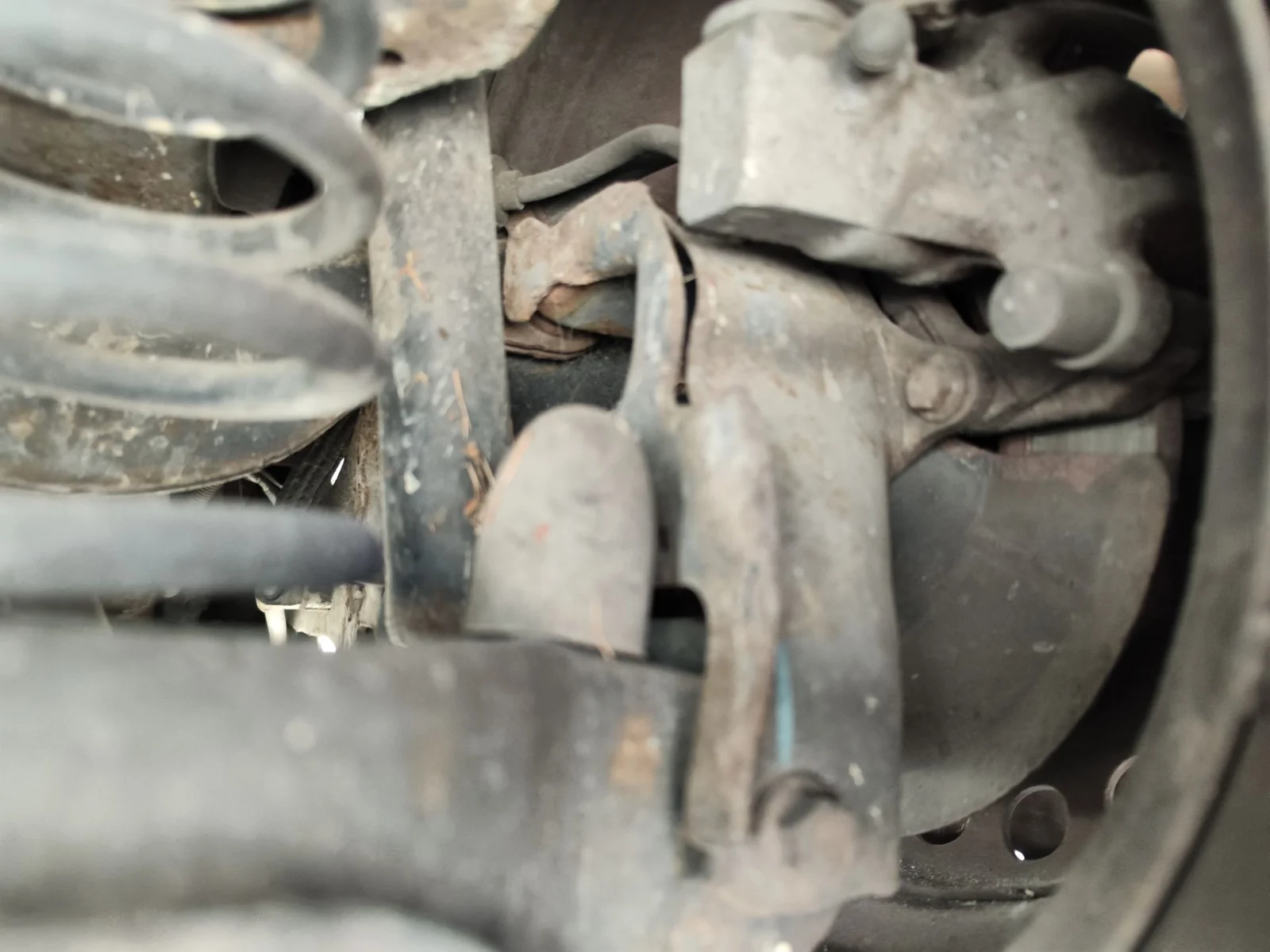 Foto de PINZA DE FRENO TRASERA DERECHA VOLVO V50 FAMILIAR 2.0 Diesel CAT (136 CV / 100 KW)