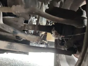 Foto de BRAZO SUSPENSION DELANTERO DERECHO PEUGEOT 207 1.4 16V CAT (KFU / ET3J4) (88 CV / 65 KW)