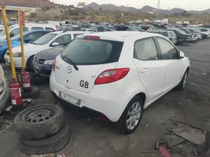 Foto de LUNA TRASERA IZQUIERDA MAZDA 2 BERLINA (DE) 1.3 16V CAT (75 CV / 55 KW)
