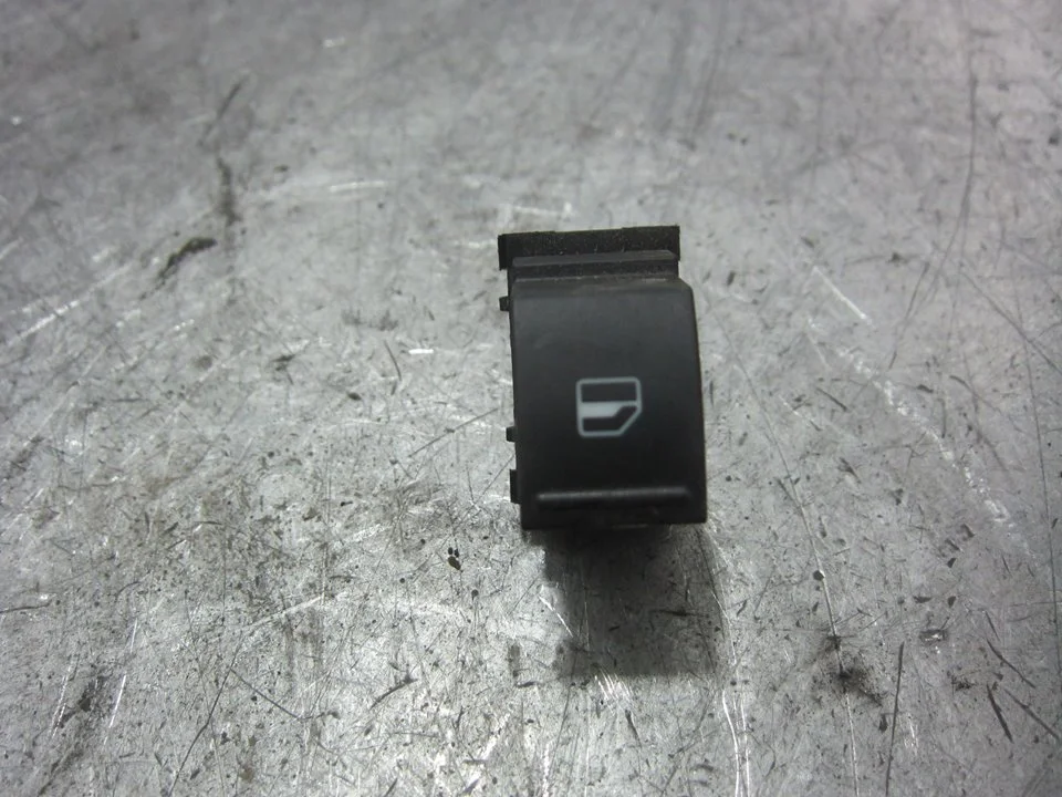 Foto de MANDO ELEVALUNAS DELANTERO DERECHO SEAT IBIZA SC (6J1) referencia 7L6959855D