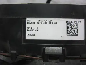 Foto de MANDO VOLANTE CITROEN C4 BERLINA 1.6 HDi FAP (112 CV / 82 KW) referencia 96667245ZD foto 4