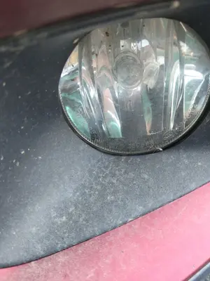 Foto de FARO ANTINIEBLA DERECHO CITROEN C4 CACTUS 1.2 12V VTi (82 CV / 60 KW) referencia 9675450980