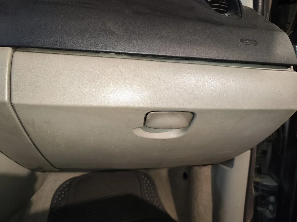 Foto de GUANTERA RENAULT SCENIC II (JM) 1.9 dCi Diesel (120 CV / 88 KW) referencia 8200140754