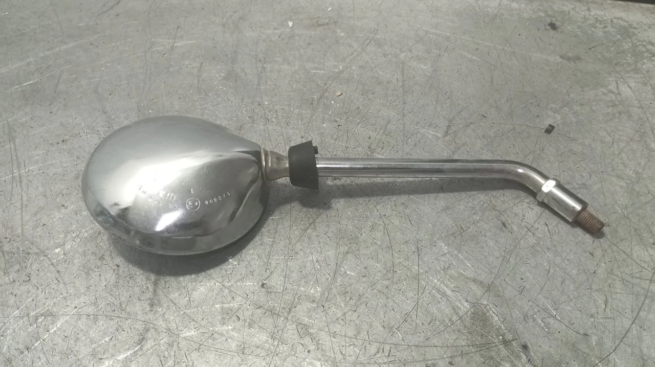 Foto de RETROVISOR DERECHO HONDA CB 250 234 cm3 - 12.5 kW (16 CV / 12 KW) referencia 88210MBZ610