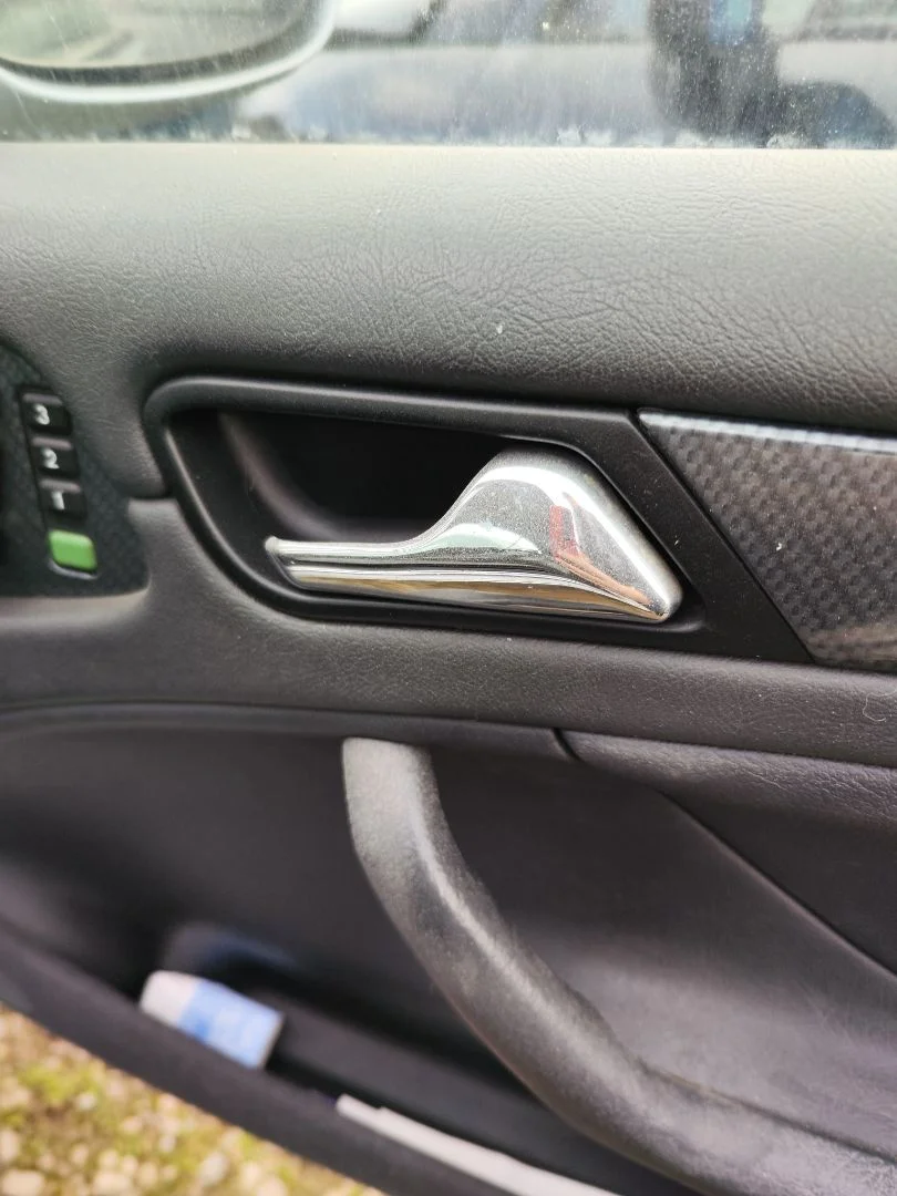 Foto de MANETA INTERIOR DELANTERA DERECHA MERCEDES-BENZ CLK (BM 208) CABRIO 3.2 V6 18V CAT (218 CV / 160 KW)