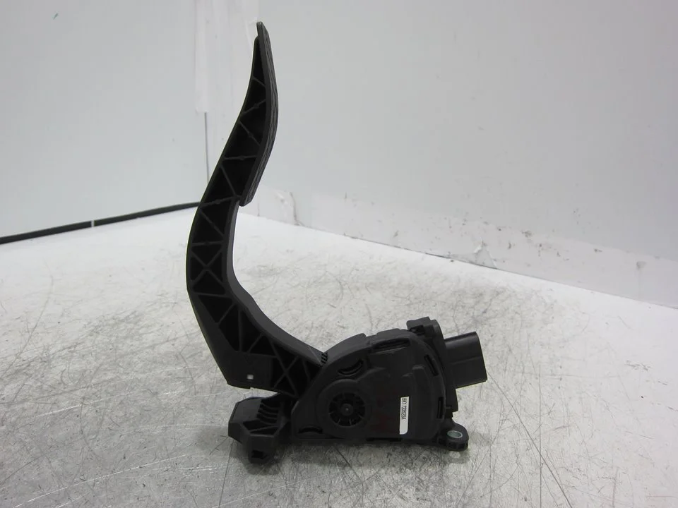 Foto de POTENCIOMETRO PEDAL AUDI A7 SPORTBACK (4GF) referencia 8K1723523A