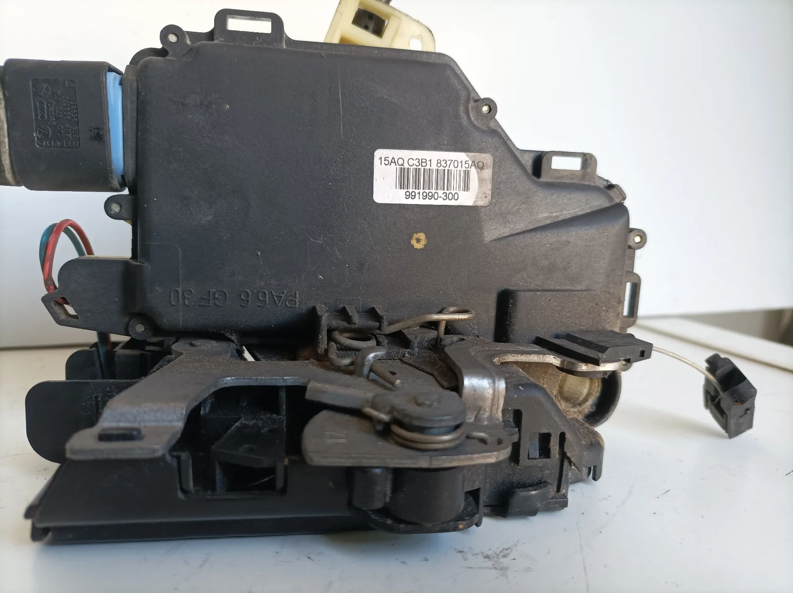 Foto de CERRADURA PUERTA DELANTERA IZQUIERDA SEAT IBIZA (6L1) referencia 991990300