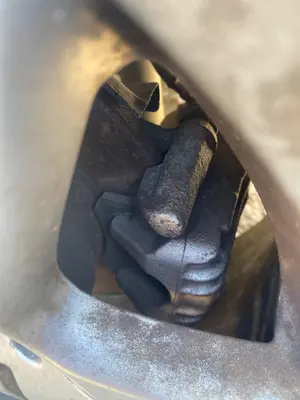 Foto de PINZA DE FRENO TRASERA IZQUIERDA VOLKSWAGEN GOLF IV BERLINA (1J1)(10.1997) 1.9 TDI (110 CV / 81 KW)