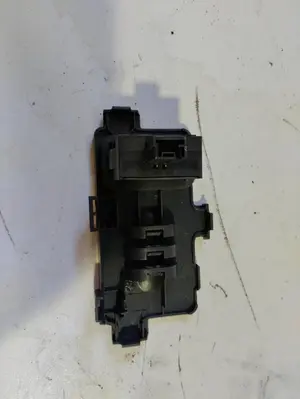 Foto de INTERRUPTOR PEUGEOT 5008 referencia 96366692XT foto 3
