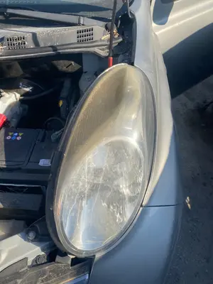 Foto de FARO IZQUIERDO NISSAN MICRA (K12E) 1.2 CAT (65 CV / 48 KW) referencia 26060BG10B