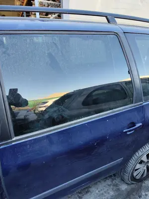 Foto de LUNA TRASERA IZQUIERDA SEAT ALHAMBRA (7V9) 1.9 TDI (116 CV / 85 KW)