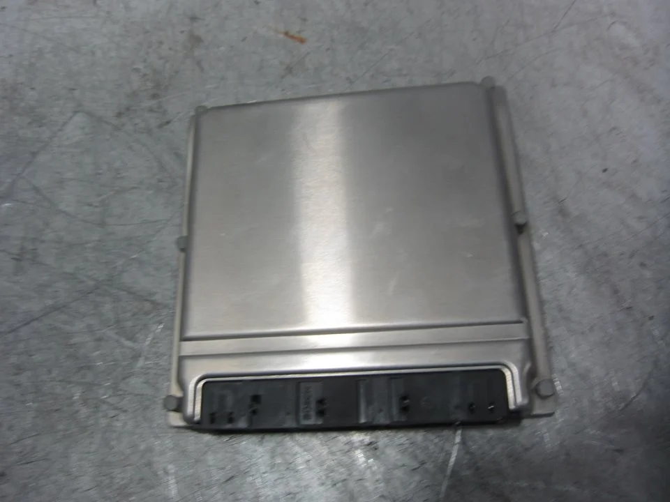 Foto de CENTRALITA MOTOR UCE MERCEDES-BENZ CLK (BM 208) CABRIO 3.2 V6 18V CAT (218 CV / 160 KW) referencia A1121530079