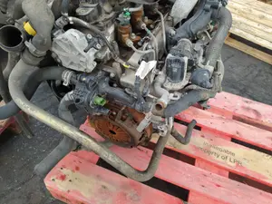 Foto de MOTOR COMPLETO PEUGEOT 206 + referencia 8HR foto 7