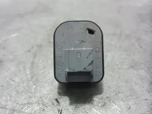 Foto de MANDO RETROVISOR AUDI A3 (8P1) 1.9 TDI (105 CV / 77 KW) referencia 8E0959565 foto 3