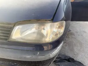 Foto de FARO IZQUIERDO SEAT CORDOBA BERLINA (6K2)