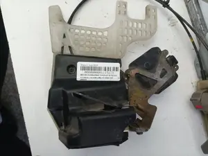 Foto de MOTOR ELEVALUNAS TRASERO DERECHO HYUNDAI TUCSON (JM) referencia JMRRH